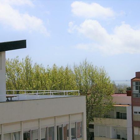 Blue Apartment Parede Beach House Esterno foto