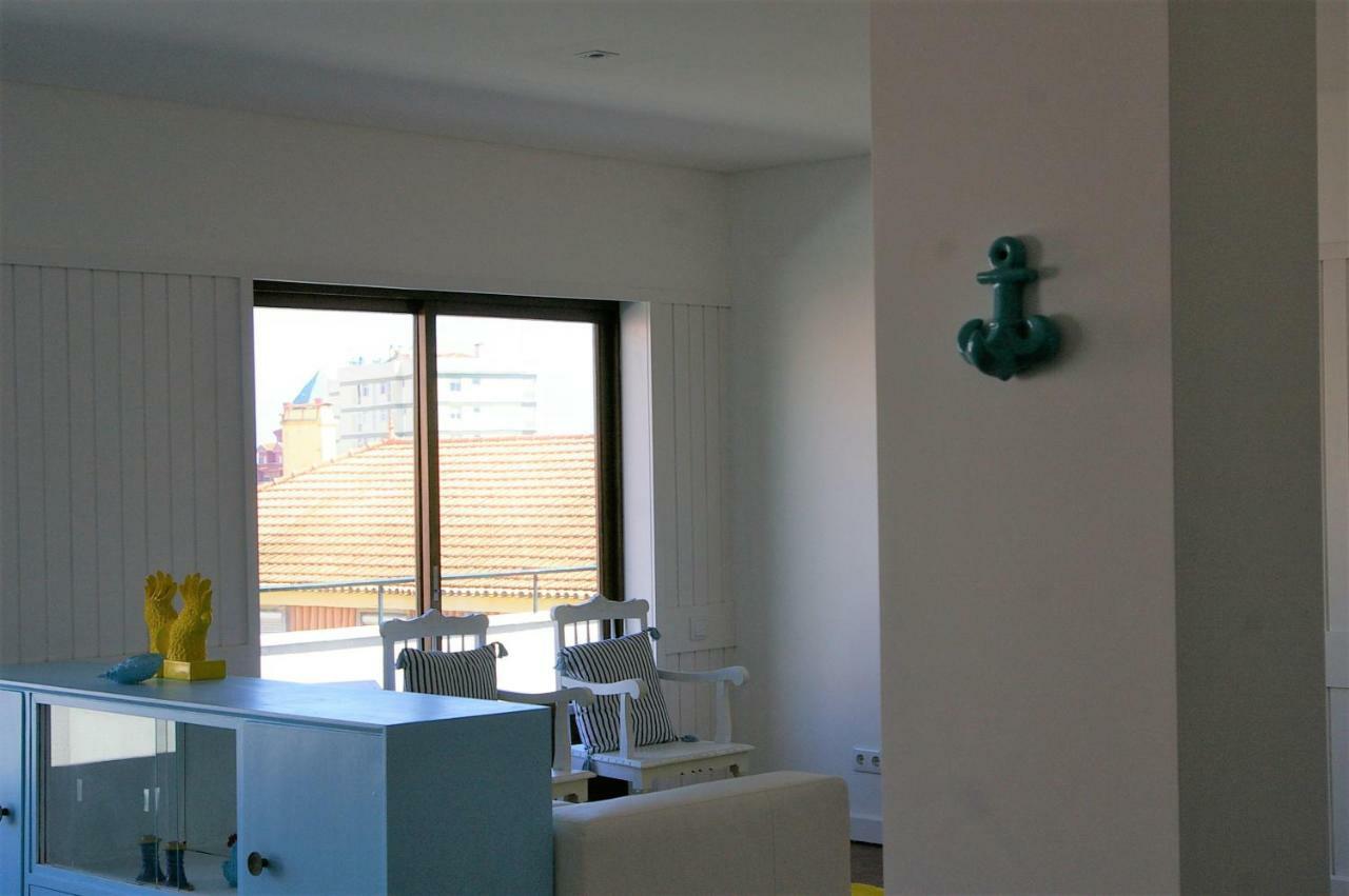 Blue Apartment Parede Beach House Esterno foto