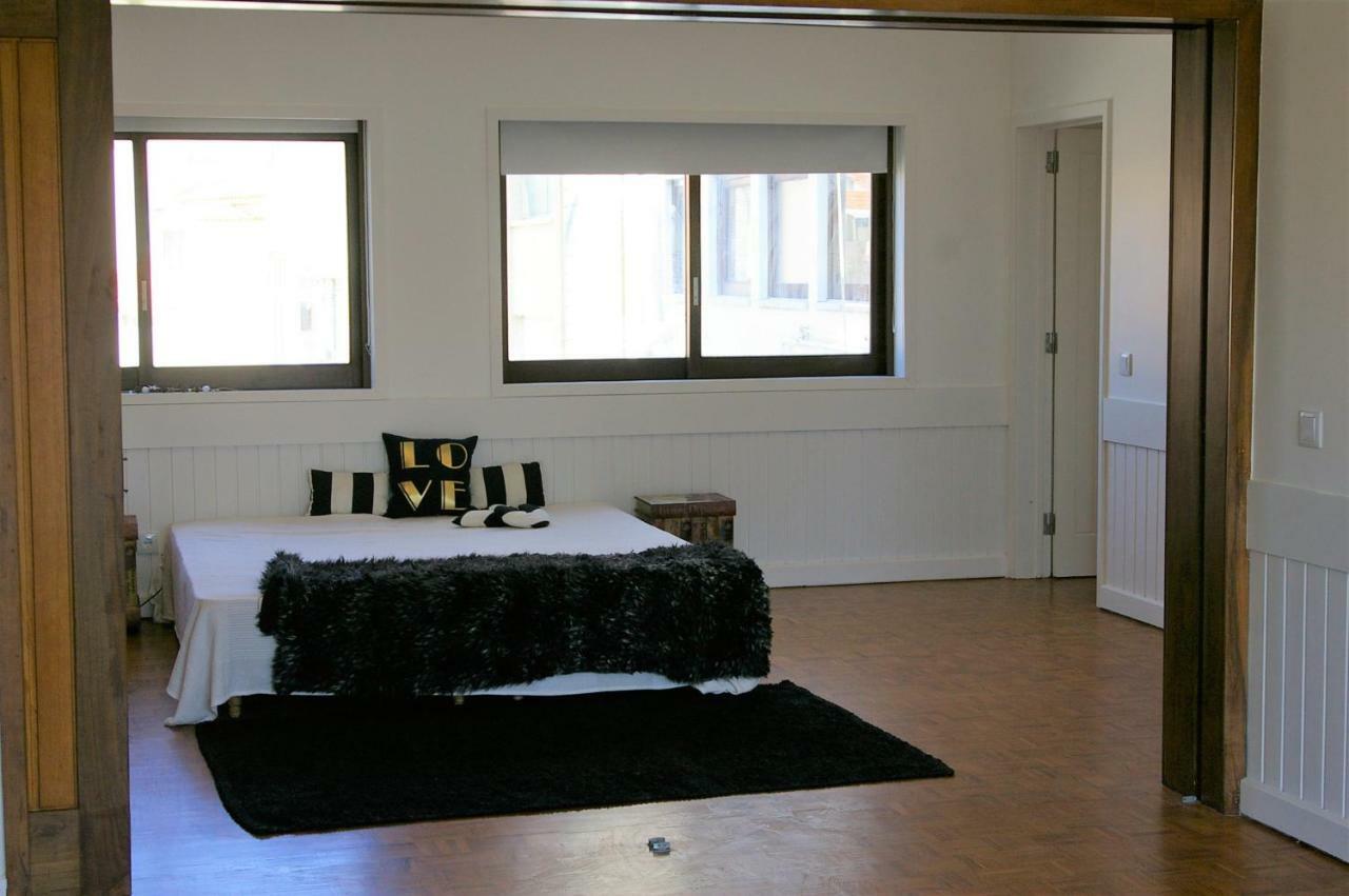Blue Apartment Parede Beach House Esterno foto